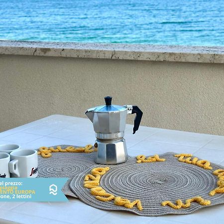 Rs321 - Marcelli, Trilocale Fronte Mare Con Spiaggia Inclusa Exterior foto